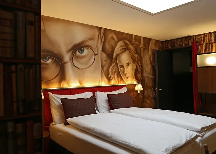 Hotel Cinema 8